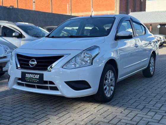 NISSAN VERSA 1.6 16V FLEXSTART SV 4P XTRONIC NISSAN VERSA 1.6 16V FLEXSTART SV 4P XTRONIC